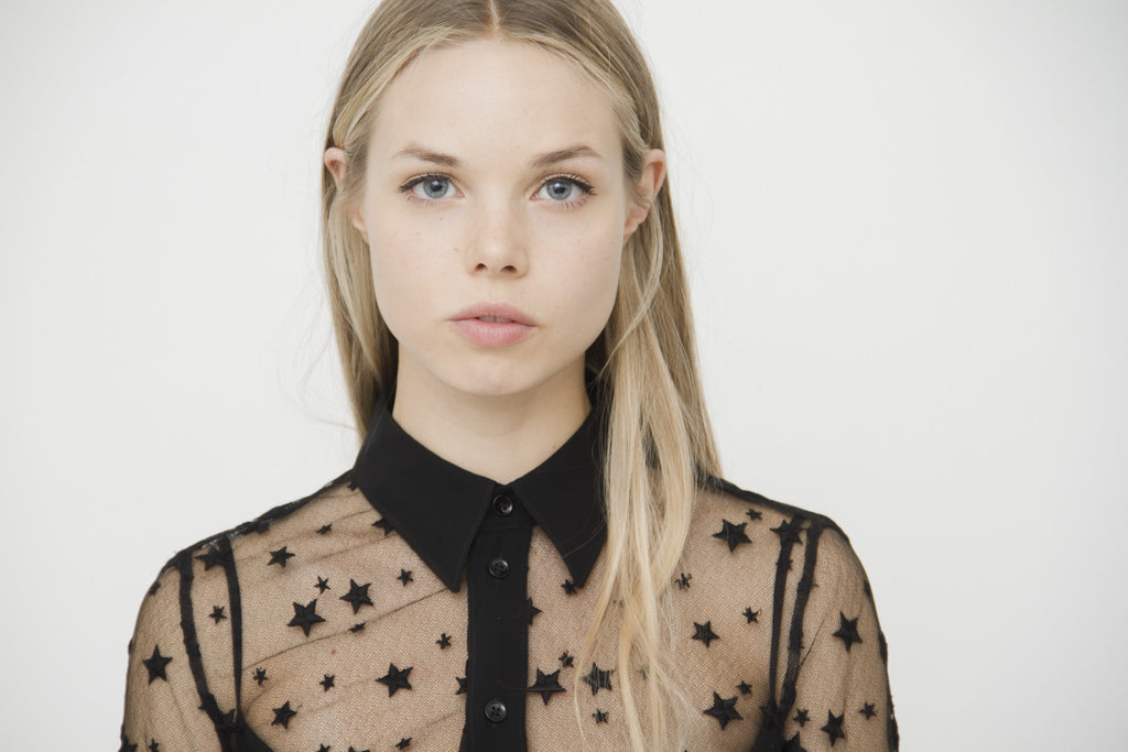 STAR EMBROIDERED BLOUSE