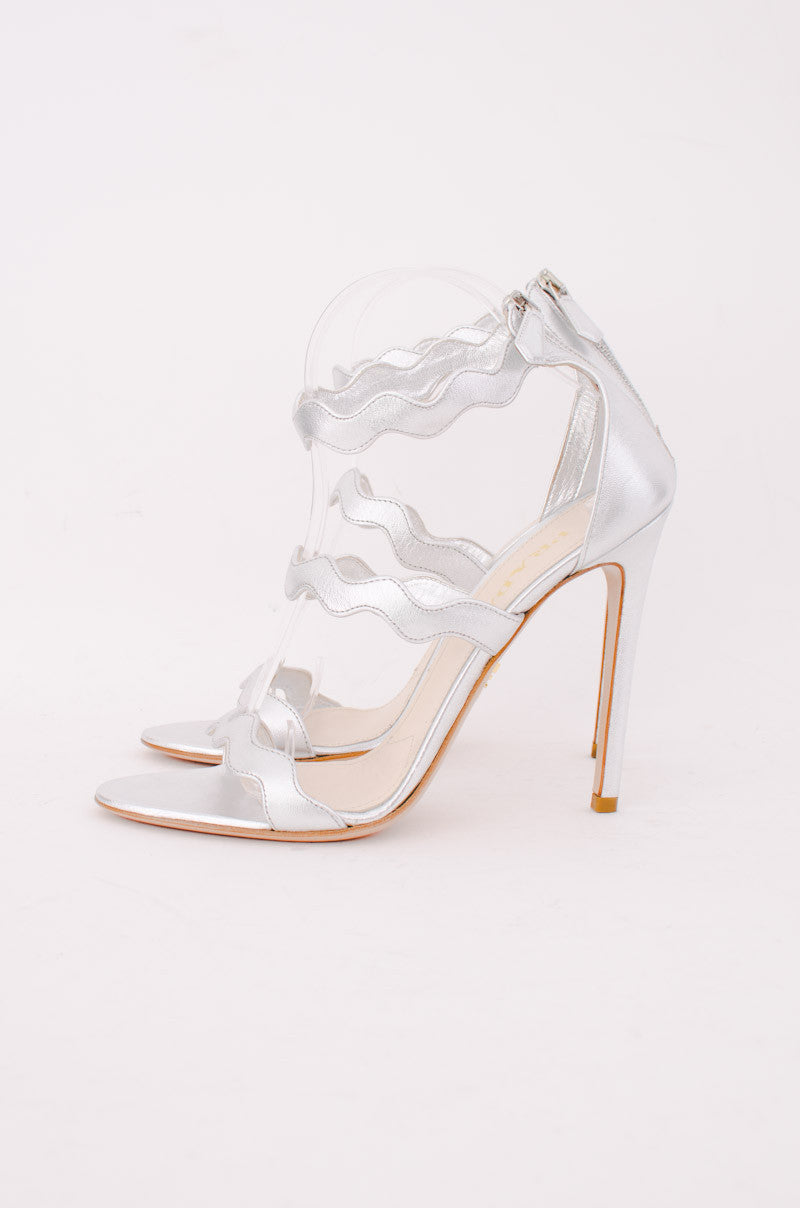 SILVER SCALLOPED WEDGES