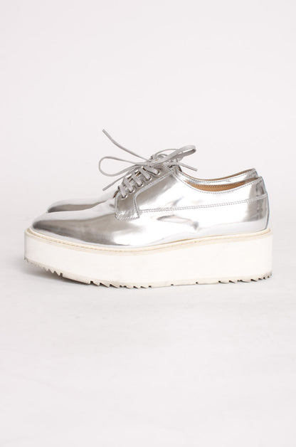 METALLIC SILVER OXFORDS