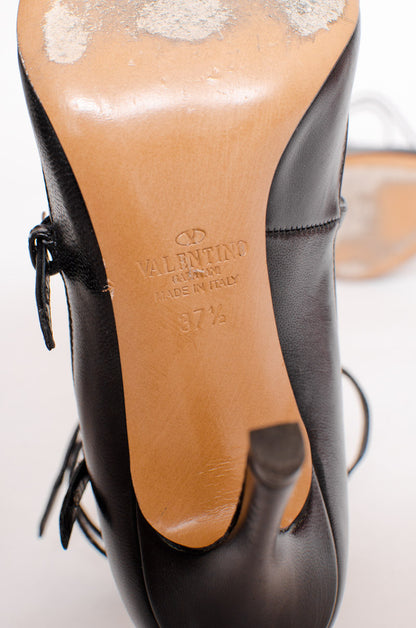 LOVE LATCH GROMMET HEELS