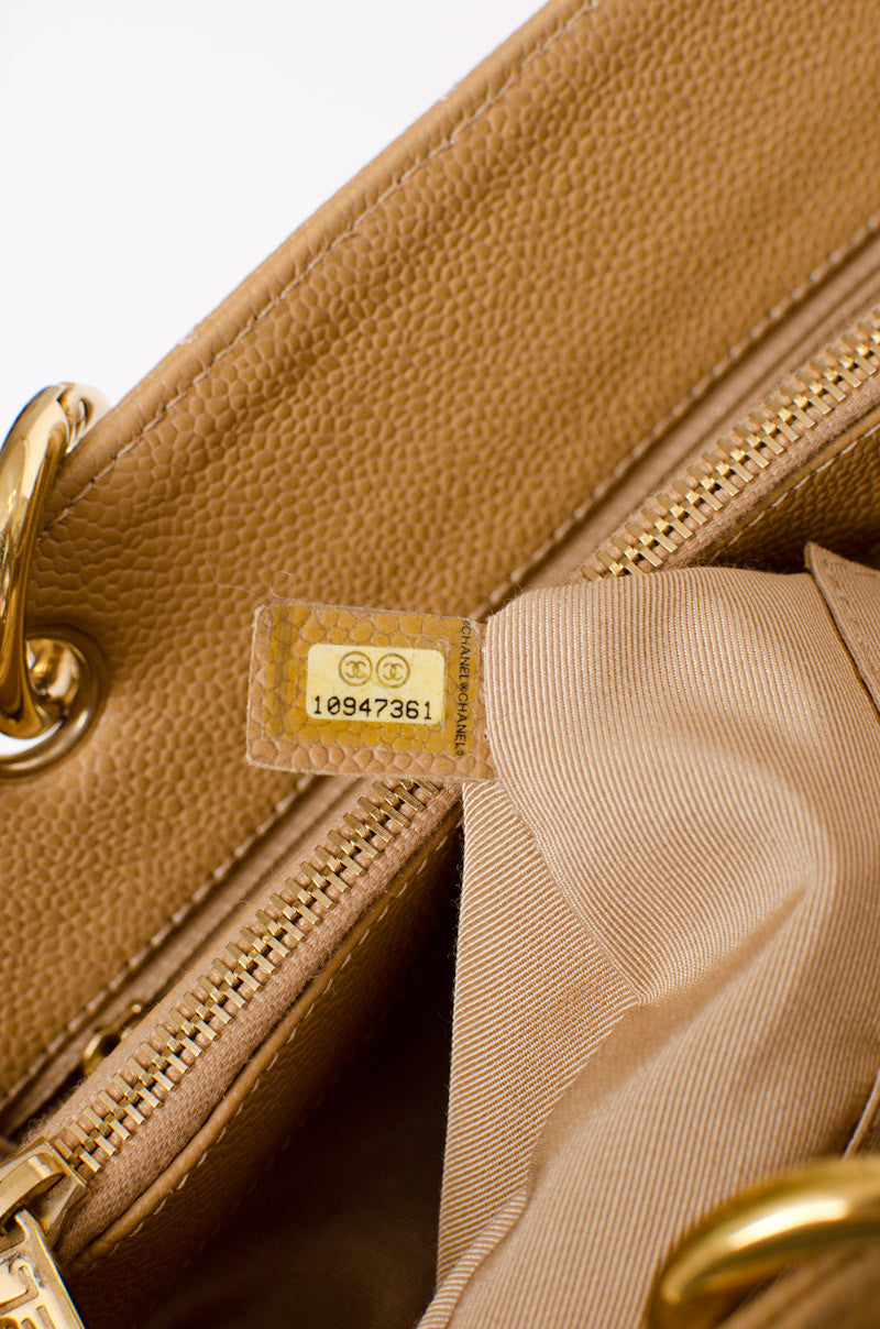 CAVIAR GRAND SHOPPING TOTE
