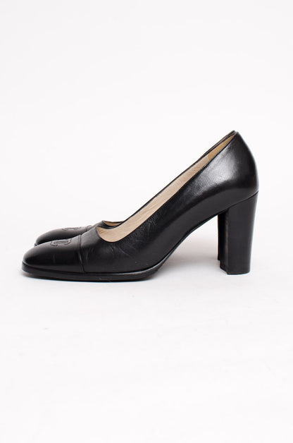 VINTAGE SQUARE TOE PUMPS