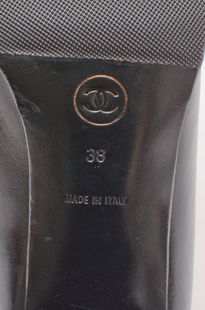 VINTAGE SQUARE TOE PUMPS
