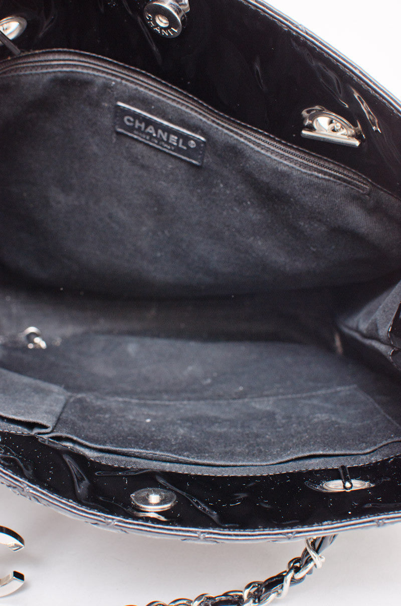 PATENT LEATHER TOTE
