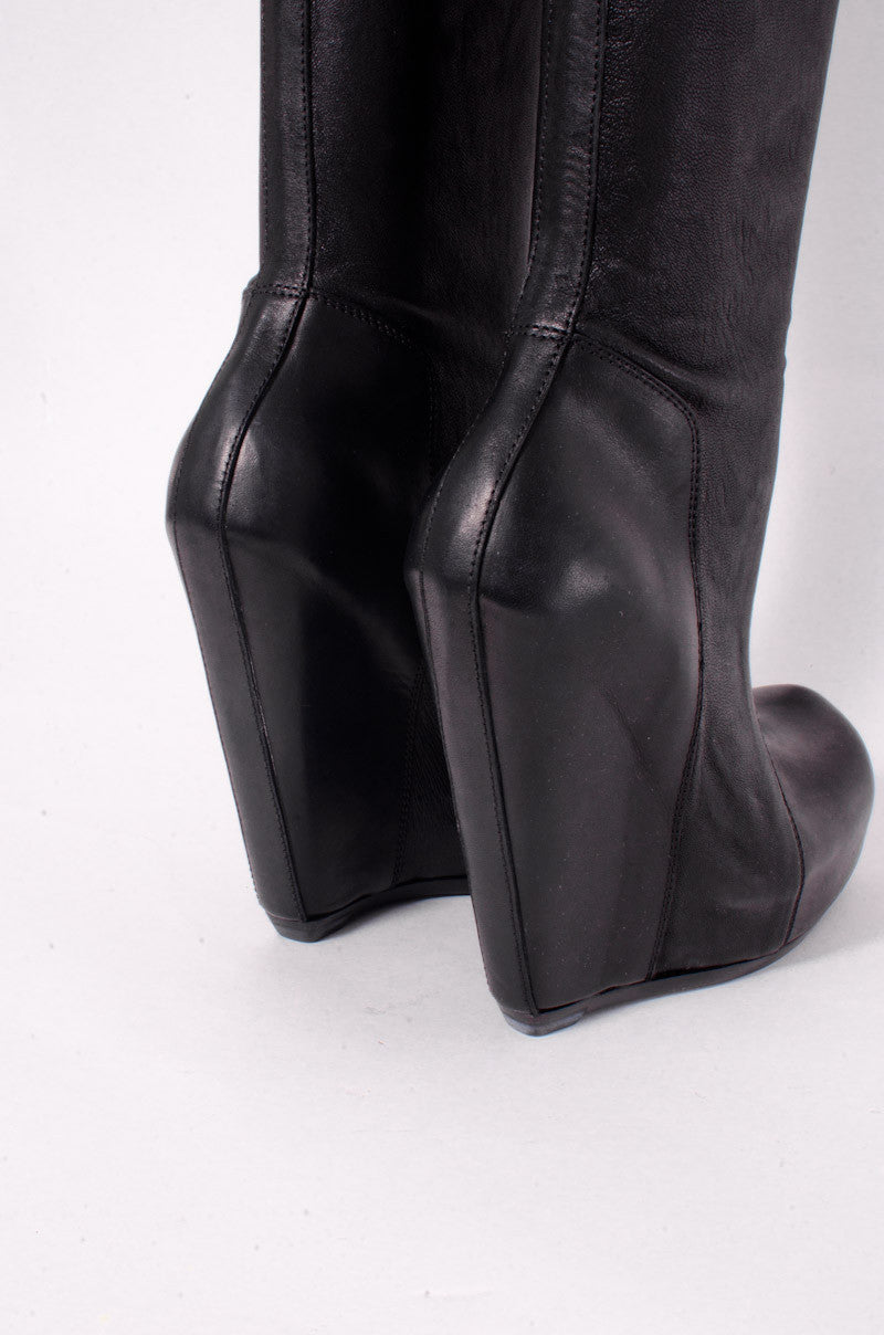 OVER THE KNEE BOOTS