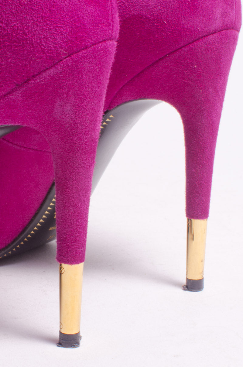 FUCHSIA PADLOCK PUMPS