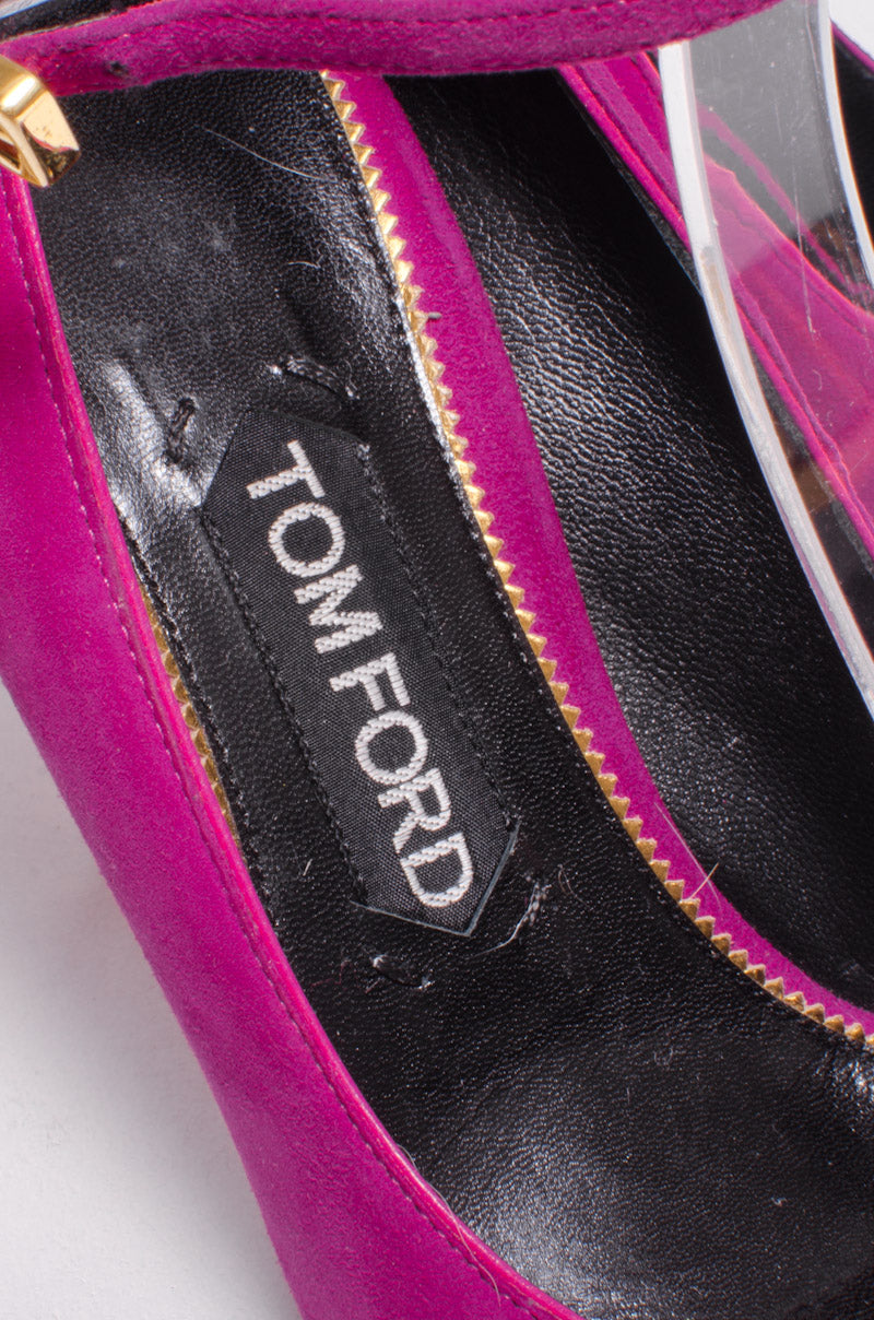 FUCHSIA PADLOCK PUMPS