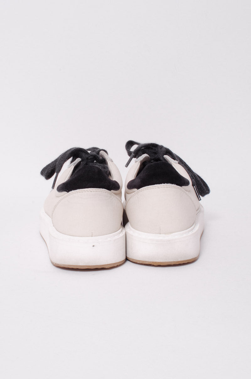 LEATHER SNEAKERS