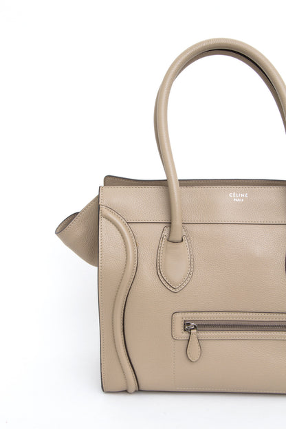 LUGGAGE TOTE IN DUNE