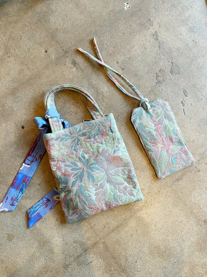 UPHOLSTERY TOTE W TAGS