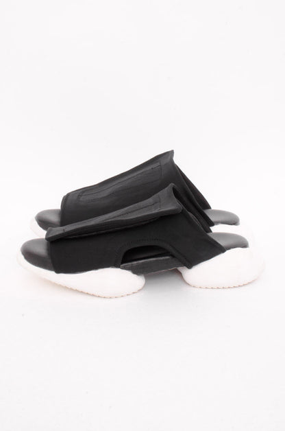 RO CLOGS