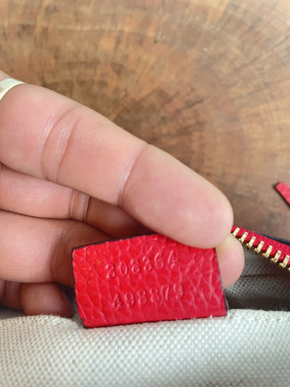 SOHO CROSSBODY BAG