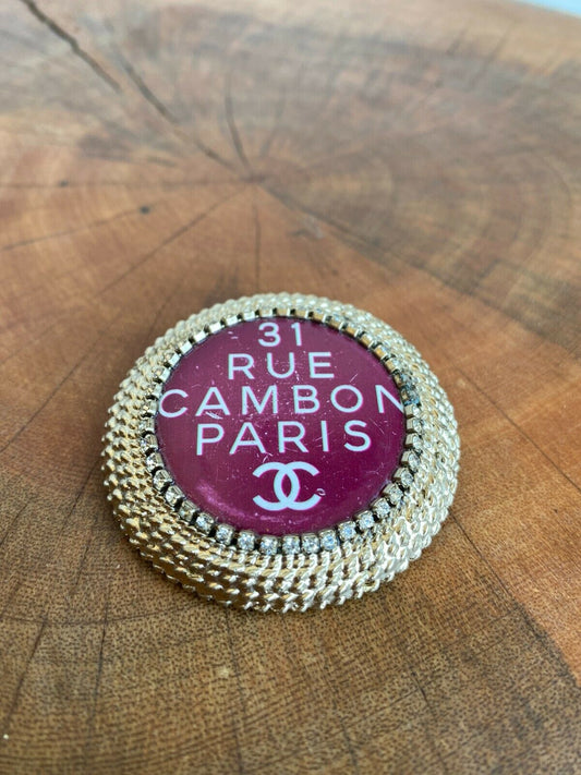 RUE CARBON ENAMEL BROOCH