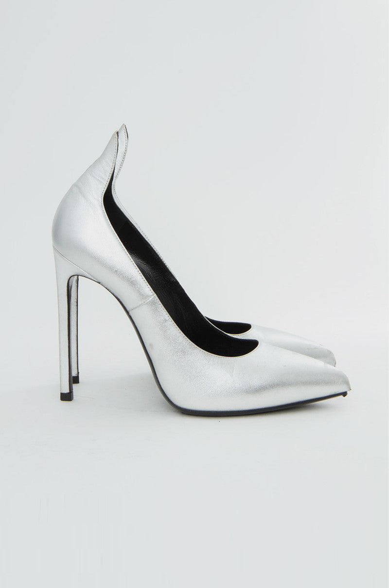 THORN HEELS