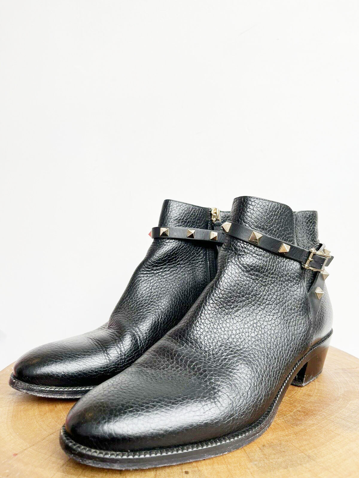 ROCKSTUD ANKLE BOOT
