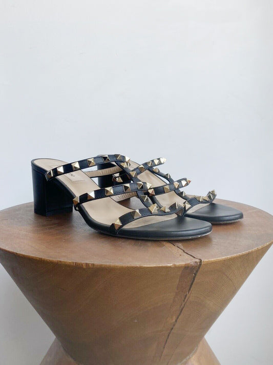 ROCKSTUD CAGED BLOCK HEEL SANDAL