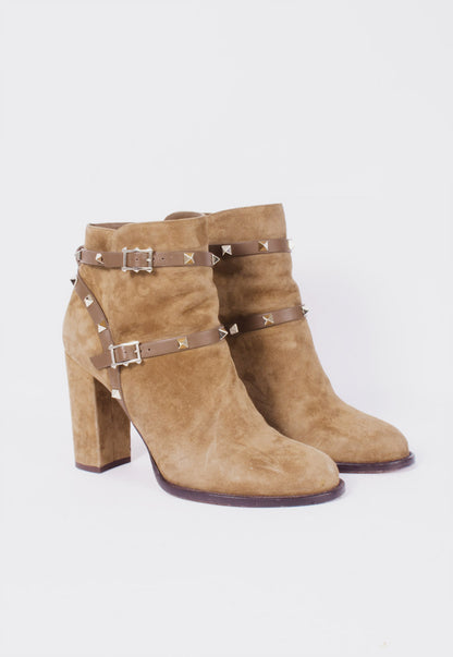 ROCKSTUD ANKLE BOOTS